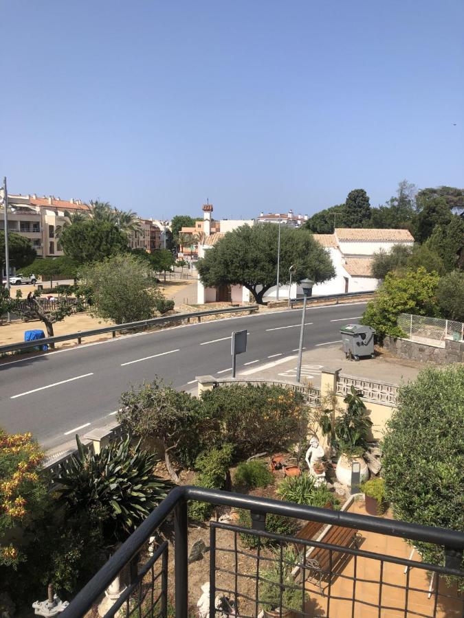 1R Pis Al Port-Terrassa I Jardi Lägenhet Llança Exteriör bild
